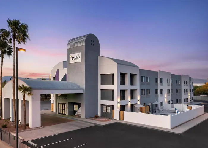 Spark By Hilton Airport 3*