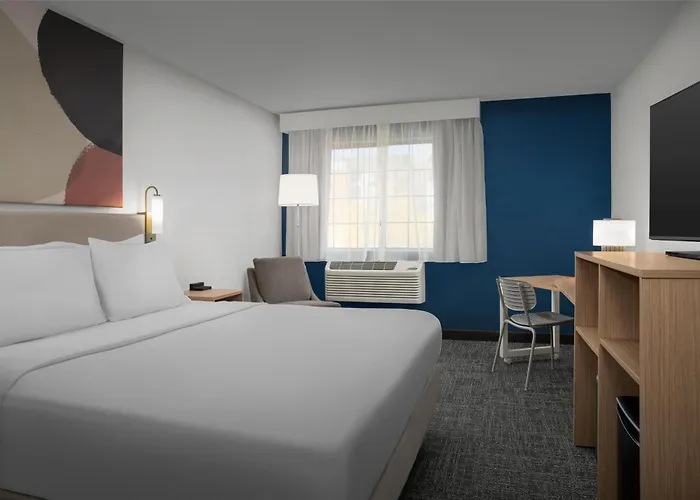 Spark By Hilton Airport Hotel 3*