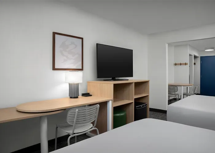 Spark By Hilton Airport Hotel 3*