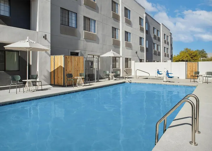 Hotel Spark By Hilton Airport 3*