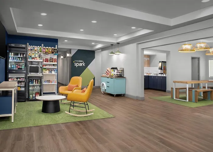 Hotel Spark By Hilton Airport 3*