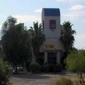 Spark By Hilton Airport 3*