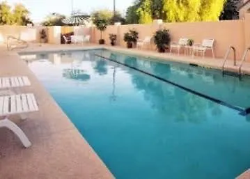 Spark By Hilton Airport Hotel 3*