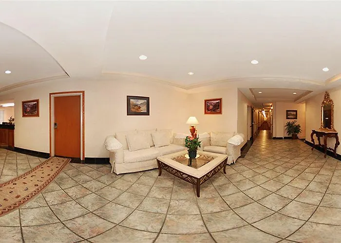 Spark By Hilton Airport Hotel Tucson